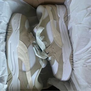 Puma 180 White and Beige Sneakers NWT